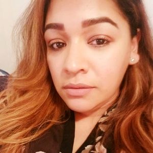 Meet your Posher, Nadia